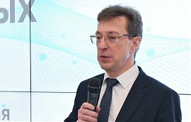 Виталий Колесников посетил Академию ФНС ЛАБ: развитие госреестров и качества данных
